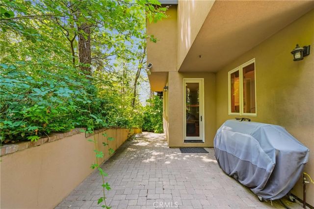 30151 Skyline, Running Springs, CA 92382