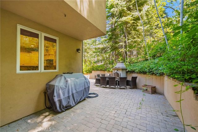 30151 Skyline, Running Springs, CA 92382