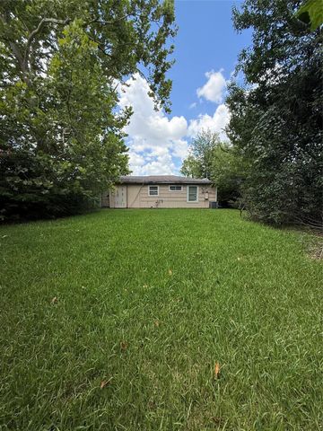 5210 Westover Street, Houston, TX 77033