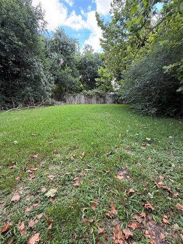 5210 Westover Street, Houston, TX 77033