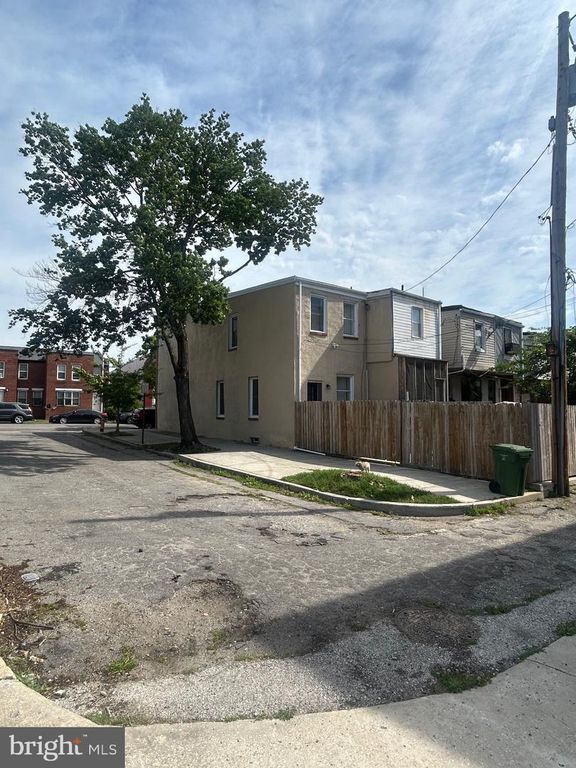 Image 12 of property listing at 1405 E LANVALE ST, Baltimore, MD 21213
