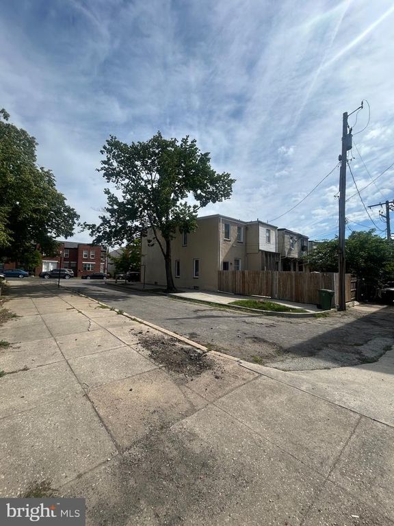 Image 13 of property listing at 1405 E LANVALE ST, Baltimore, MD 21213