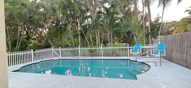 661 Lake Wellington Drive, Wellington, FL 33414