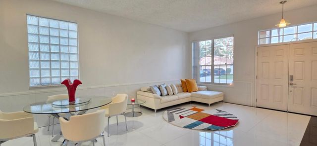 661 Lake Wellington Drive, Wellington, FL 33414