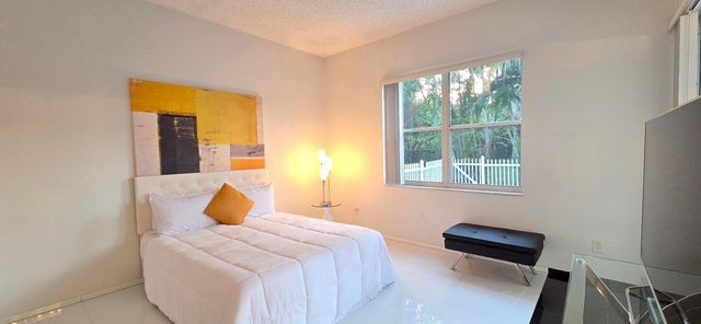 661 Lake Wellington Drive, Wellington, FL 33414