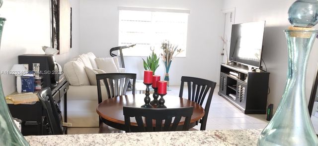 351 Cambridge Rd 107, Hollywood, FL 33024