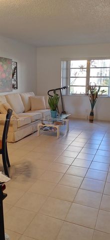 351 Cambridge Rd 107, Hollywood, FL 33024