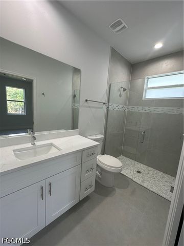 1854 Montana ST, Lehigh Acres, FL 33972