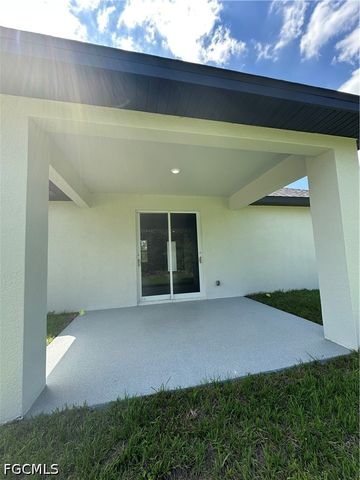 1854 Montana ST, Lehigh Acres, FL 33972