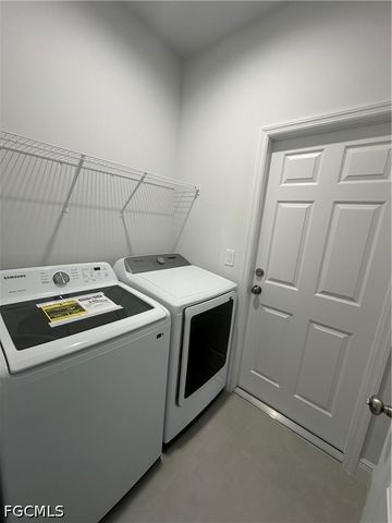 1854 Montana ST, Lehigh Acres, FL 33972