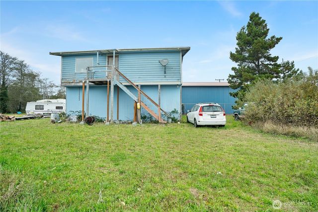 221 E Elizabeth Avenue, Westport, WA 98595