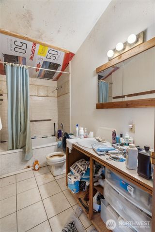 221 E Elizabeth Avenue, Westport, WA 98595