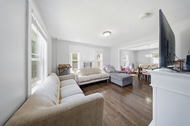 28 Parker Hill Ave, Milford, MA 01757