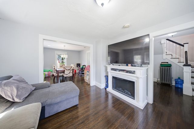 28 Parker Hill Ave, Milford, MA 01757