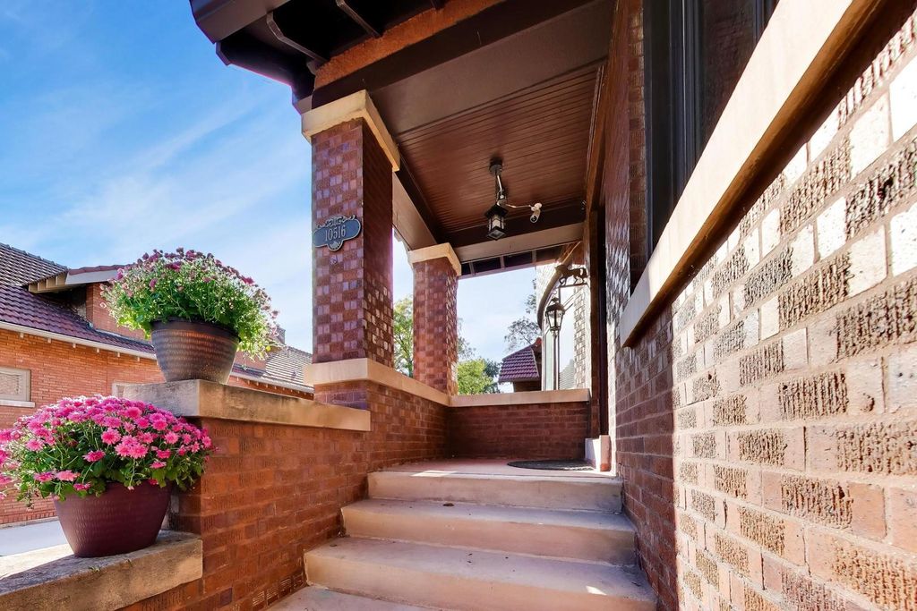 10516 S Seeley Avenue, Chicago, IL 60643 — photo 4