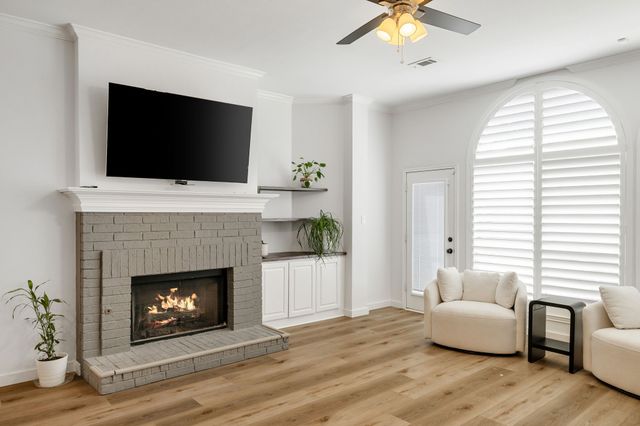 624 Mossycup Oak Drive, Plano, TX 75025