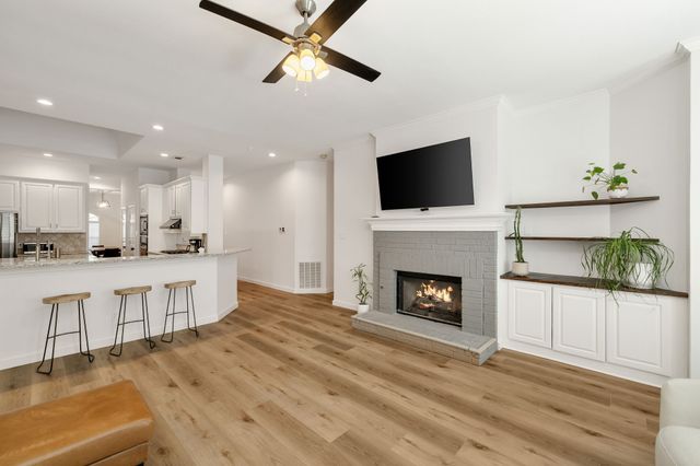 624 Mossycup Oak Drive, Plano, TX 75025