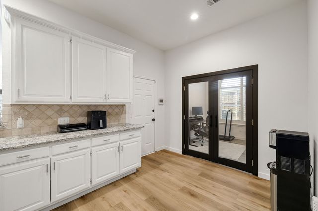 624 Mossycup Oak Drive, Plano, TX 75025