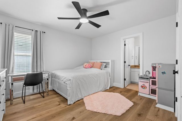 624 Mossycup Oak Drive, Plano, TX 75025