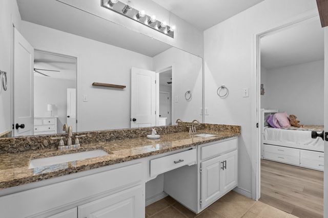 624 Mossycup Oak Drive, Plano, TX 75025