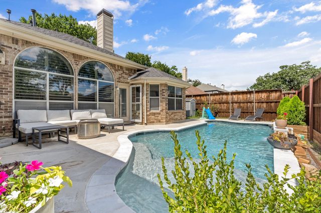 624 Mossycup Oak Drive, Plano, TX 75025