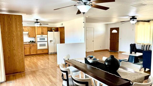 3420 W CLAREMONT Street W, Phoenix, AZ 85017