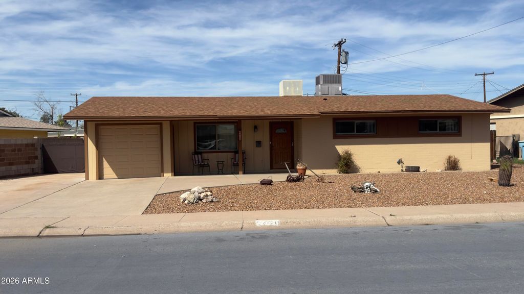 3420 W CLAREMONT Street W, Phoenix, AZ 85017