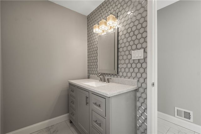 2311 Old Washington Road, Upper St Clair, PA 15241