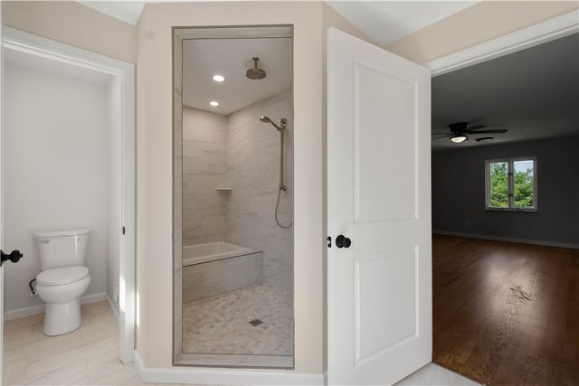 2311 Old Washington Road, Upper St Clair, PA 15241