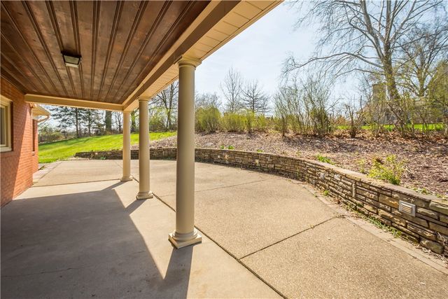 2311 Old Washington Road, Upper St Clair, PA 15241