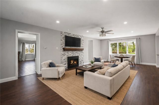 2311 Old Washington Road, Upper St Clair, PA 15241