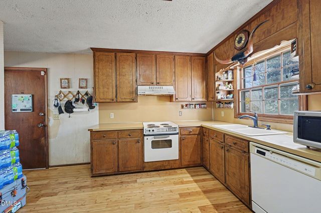 1067 Camden Court, Asheboro, NC 27203