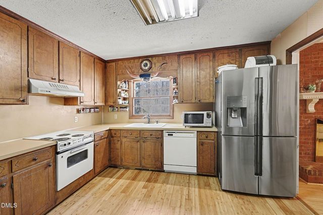 1067 Camden Court, Asheboro, NC 27203