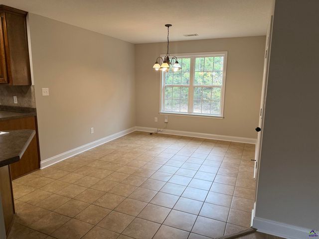 114 Lasso Dr., Warner Robins, GA 31088