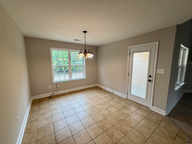 114 Lasso Dr., Warner Robins, GA 31088