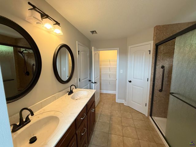 114 Lasso Dr., Warner Robins, GA 31088