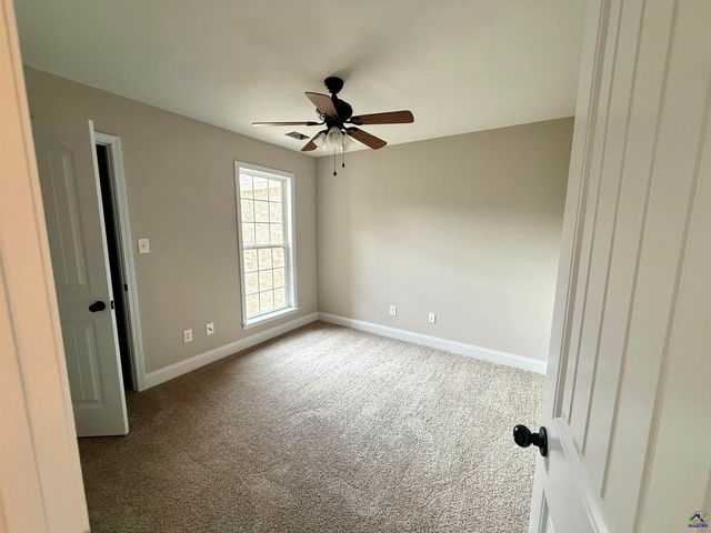 114 Lasso Dr., Warner Robins, GA 31088