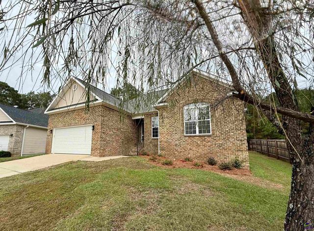 114 Lasso Dr., Warner Robins, GA 31088
