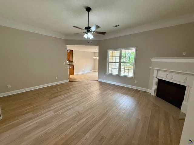 114 Lasso Dr., Warner Robins, GA 31088