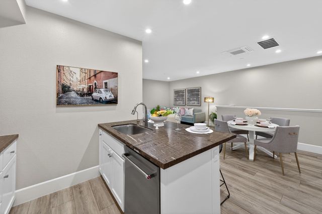 5425 Melissa Ln 221, Dublin, CA 94568