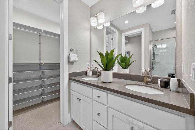 5425 Melissa Ln 221, Dublin, CA 94568