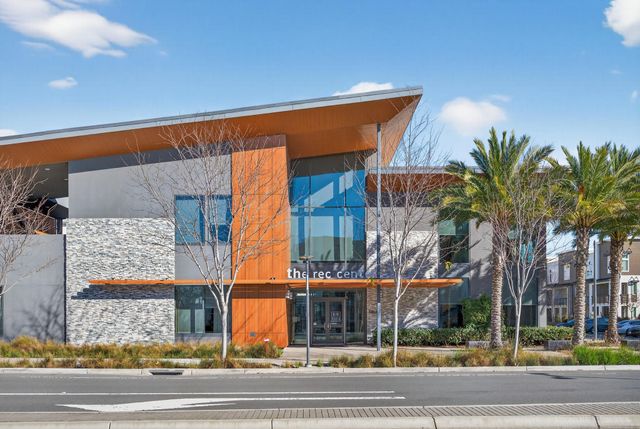 5425 Melissa Ln 221, Dublin, CA 94568