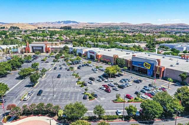 5425 Melissa Ln 221, Dublin, CA 94568