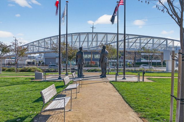 5425 Melissa Ln 221, Dublin, CA 94568