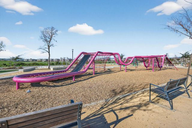 5425 Melissa Ln 221, Dublin, CA 94568