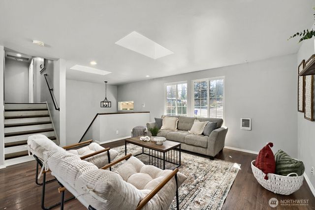 217 Capri Place, Everett, WA 98203