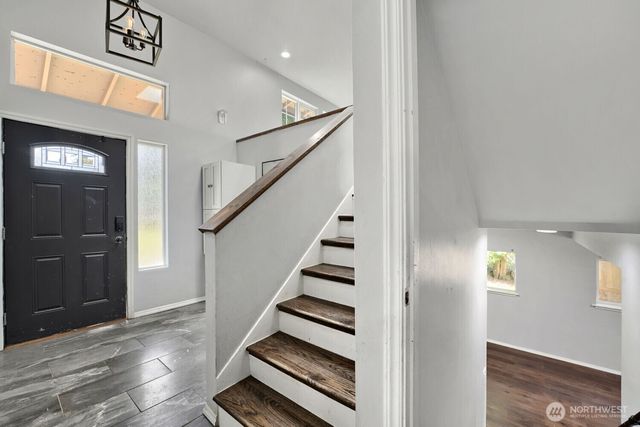 217 Capri Place, Everett, WA 98203