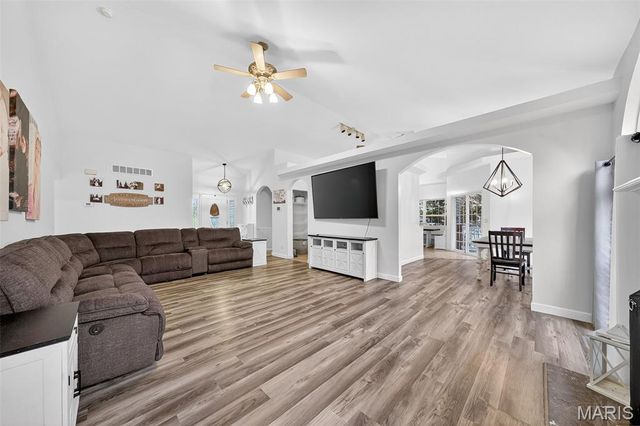 1848 Autumn Trail, Wentzville, MO 63385