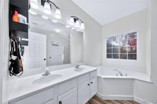 1848 Autumn Trail, Wentzville, MO 63385