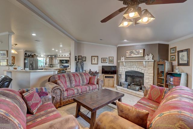 109 Comanche Trail, Fort Davis, TX 79734